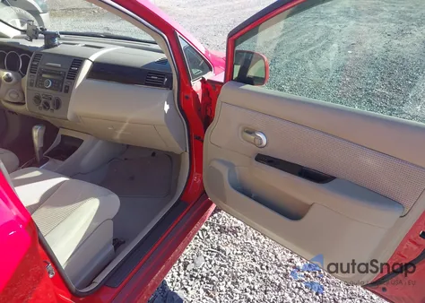 2010 Nissan Versa 1.8Sl z USA, uszkodzony, nr VIN 3N1BC1CP7AL393095